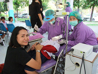 ภาพนักเรียนตรวจสุขภาพทันตสาธารณสุขา