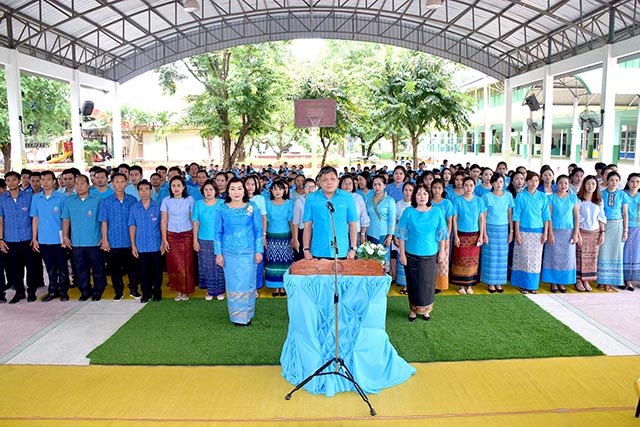 ภาพพิธีลงนามถวายพระพรสมเด็จพระนางเจ้าสิริกิติ์ พระบรมราชินีนาถ ในรัชกาลที่ 9