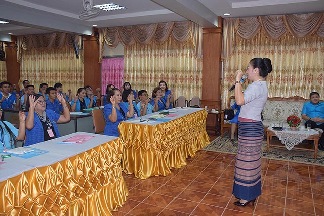 ภาพการประชุมอบรมเชิงปฏิบัติการ ตามโครงการพัฒนาโรงเรียนคุณธรรม